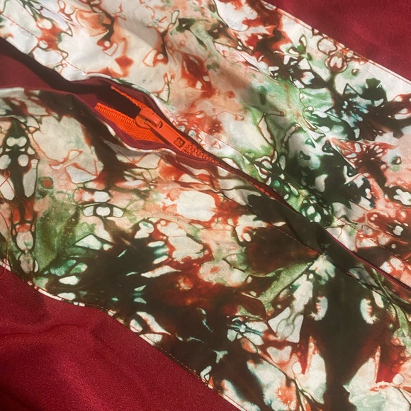 Brand new red and green design African dress. - Picture 7 of 9